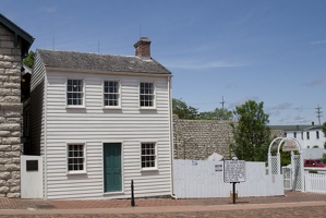 313-8901 Hannibal MO - the Clemens house, where Sam (Mark Twain) grew up
